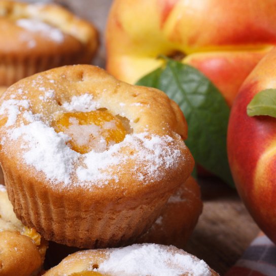 Кекси з персиками на молоці