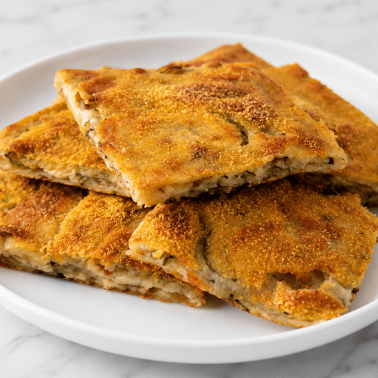 Корж з кабачком і ковбасою