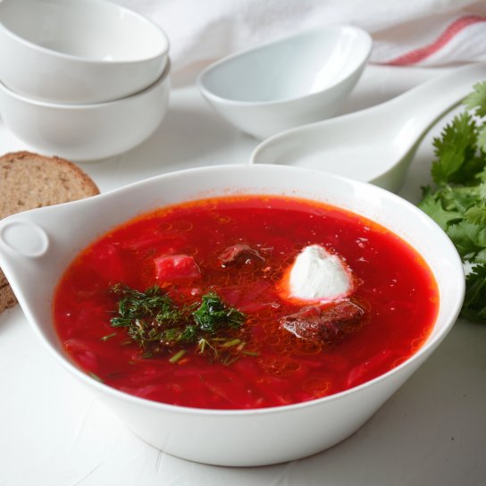 Борщ зі смородиною