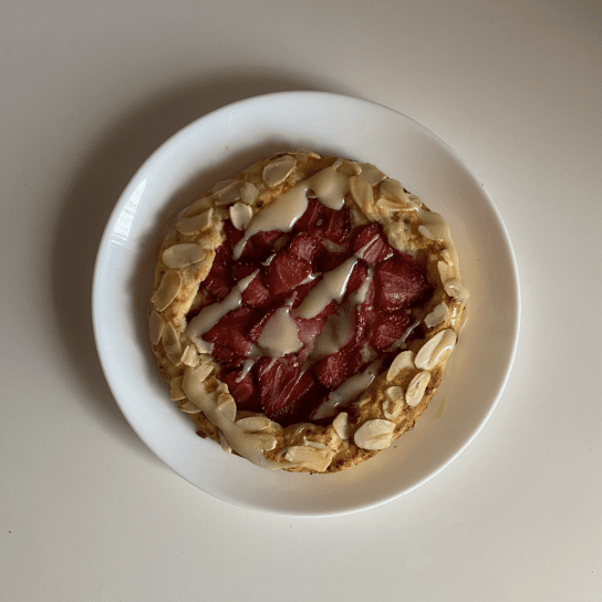 Ватрушка з полуницею