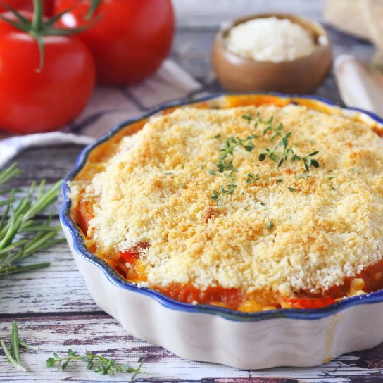 Крамбл із мускатним гарбузом і томатами чері