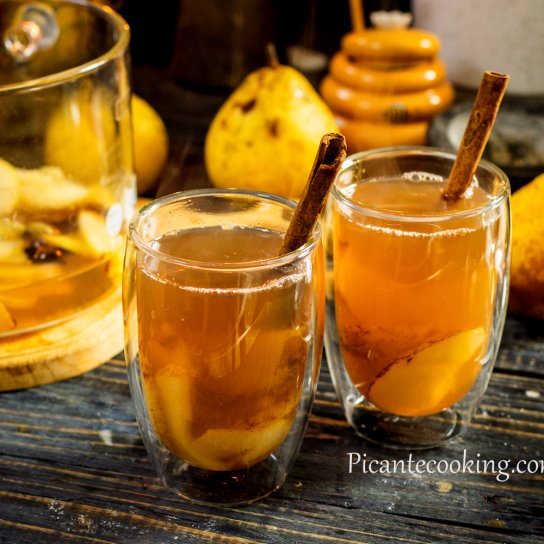 Глінтвейн з грушами