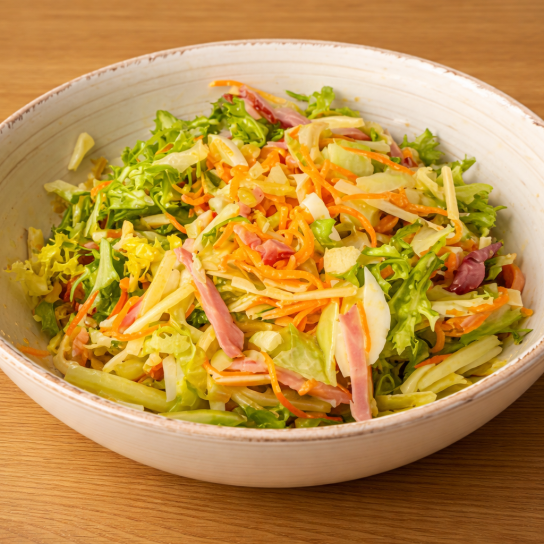 Салат з буженини твердого сиру