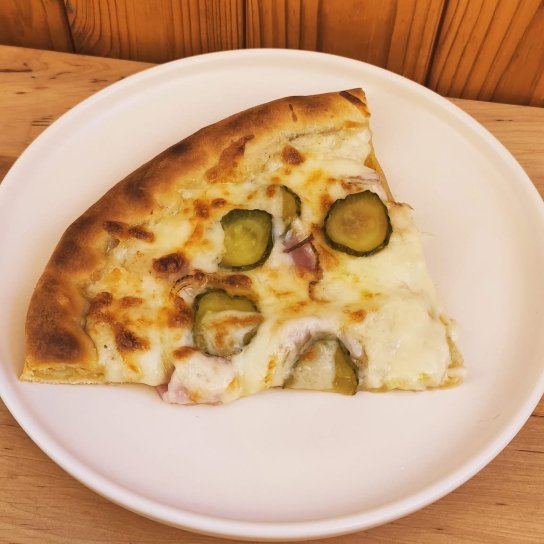 Піца з часниковим соусом, беконом