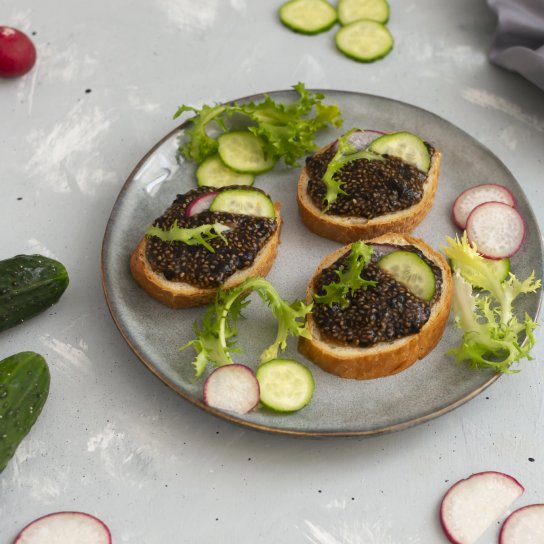 Бюджетна чорна ікра