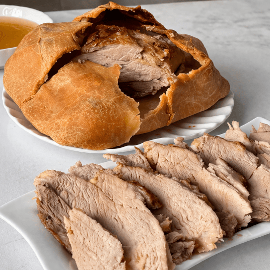 Запечена свинина в тісті