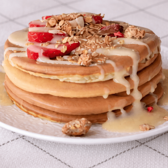 Панкейки з гранолою