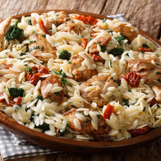 Паста орзо з курячим філе