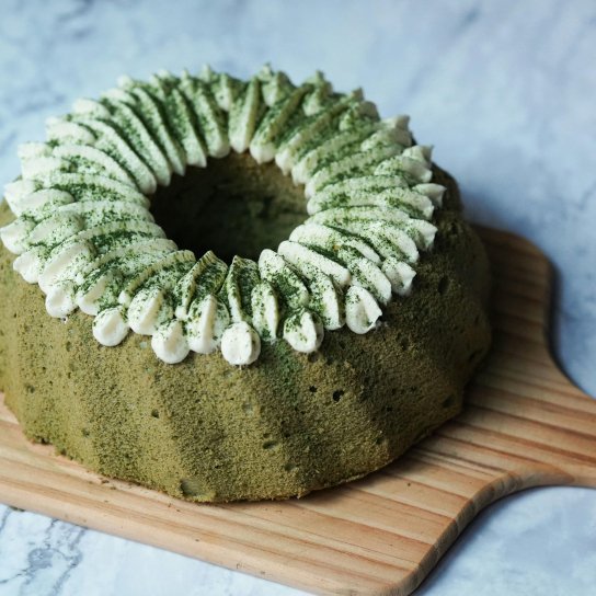 Веганський торт з матчею