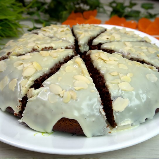 Шоколадний торт на сковороді