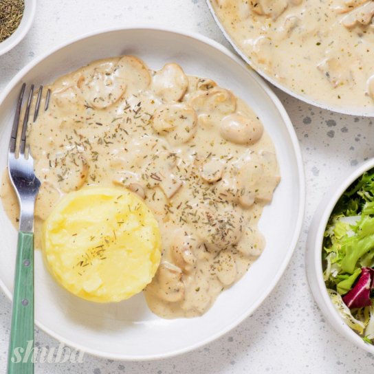 Печериці у соусі зі сметани