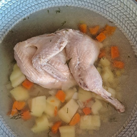 Суп з перепілкою