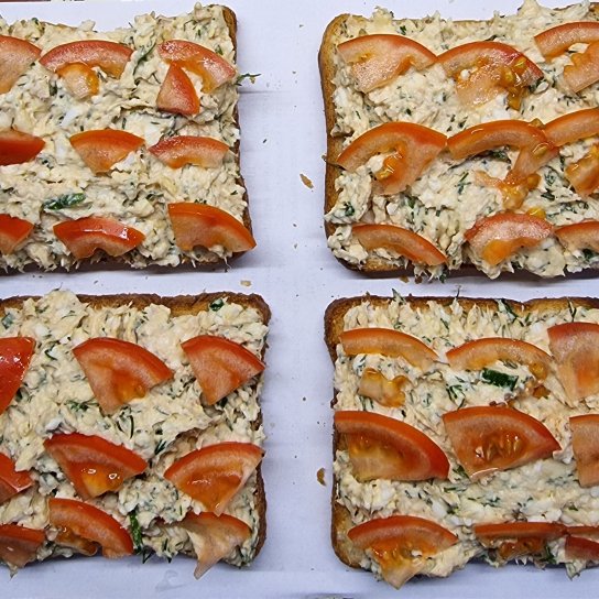 Намазка з тунця, сиру і яєць