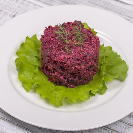 Буряковий салат з яйцями