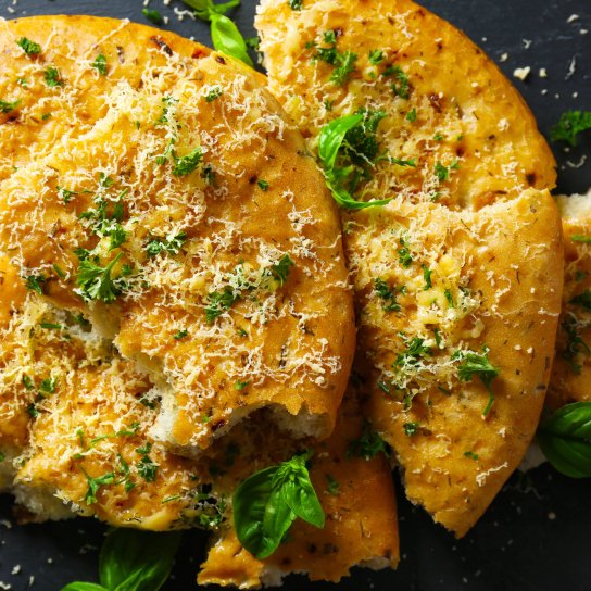 Зелена фокача з броколі