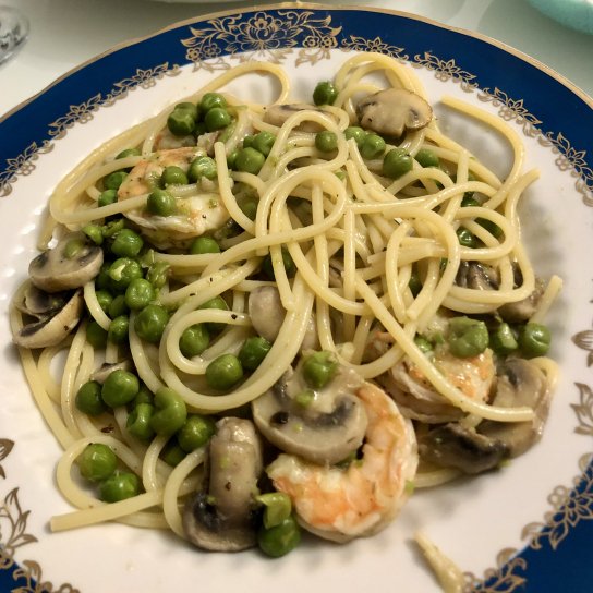 Спагеті з креветками