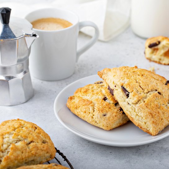 Сирні булочки з фініками та шоколадом