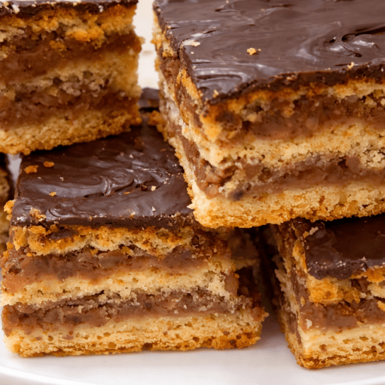 Пляцок Горіховець