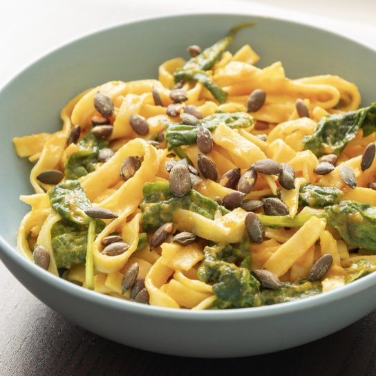 Паста з гарбузом, шпинатом та 3 видами сиру
