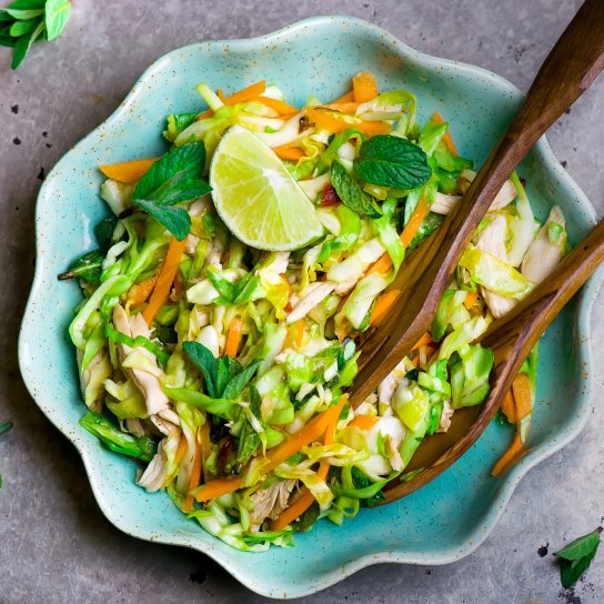 В’єтнамський салат з молодої капусти