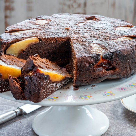 Шоколадний пиріг із грушами без глютену