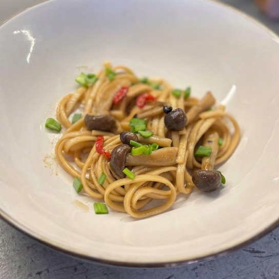 Шимеджі з локшиною