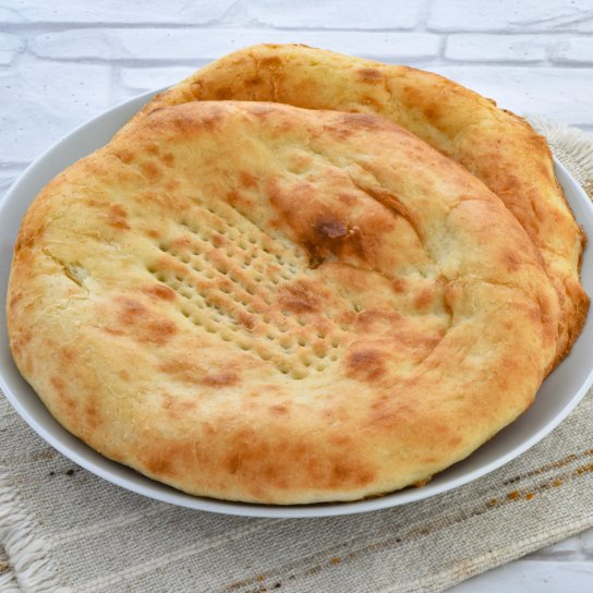 Болгарський коржик з бринзою