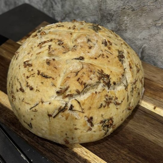 Хліб з додаванням кропу, паприки та куркуми