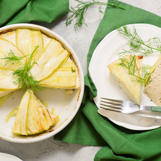 Шарлотка з куркою та кабачками