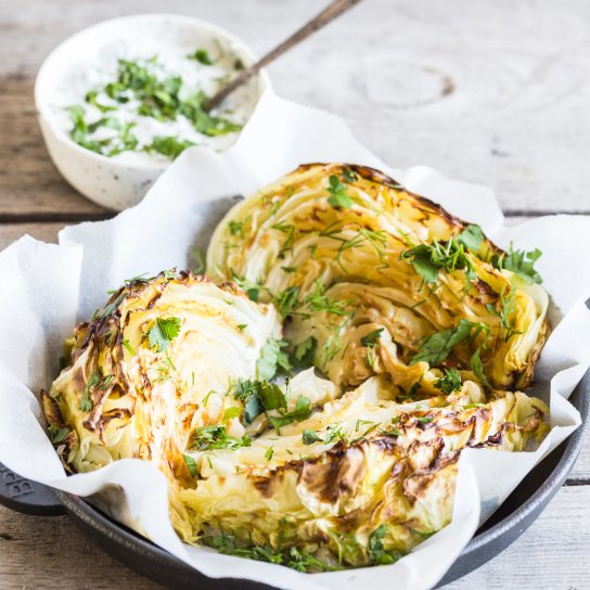 Молода капуста в духовці