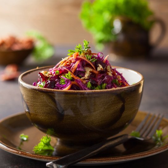 Салат з сочевицею, гарбузом і капустою