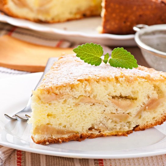 Сметанний яблучний пиріг