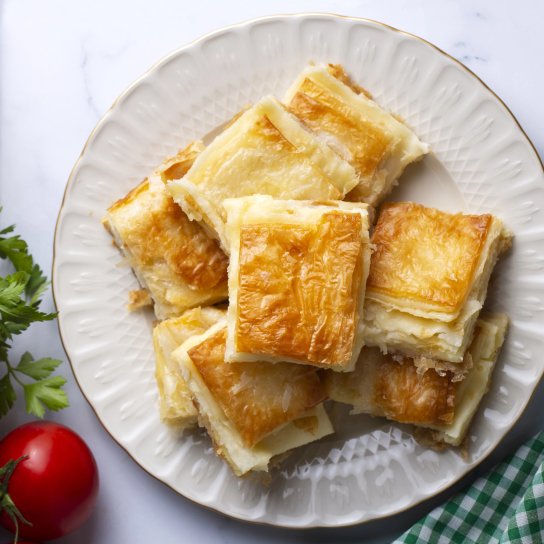 Пісний пиріг з картоплею та цибулею