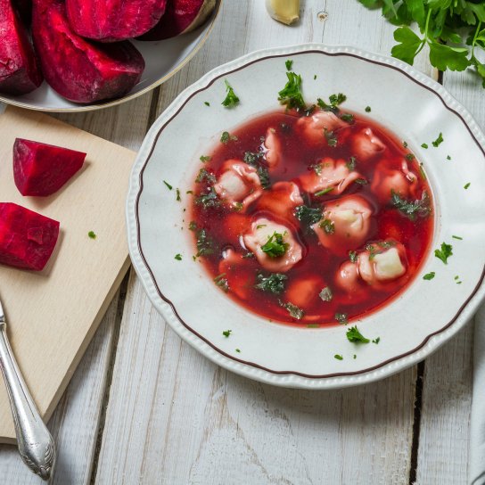 Старовинний борщ з вушками