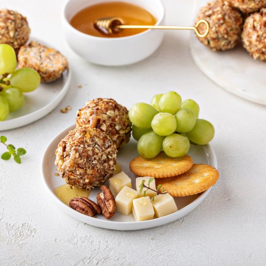 Сирні кульки з авокадо