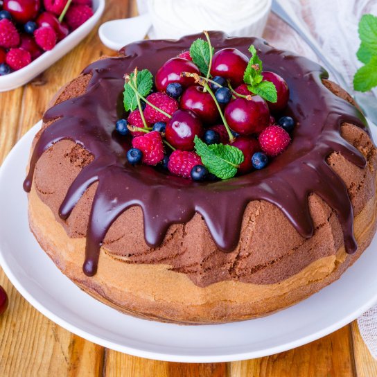 Сирний тришаровий кекс