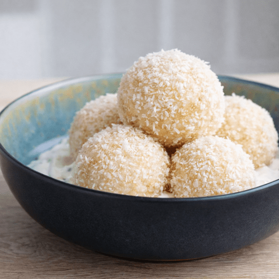 Ліниві вареники зі згущеним молоком від Ектора