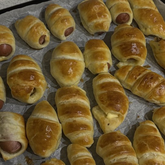 Мінісосисочки в тісті