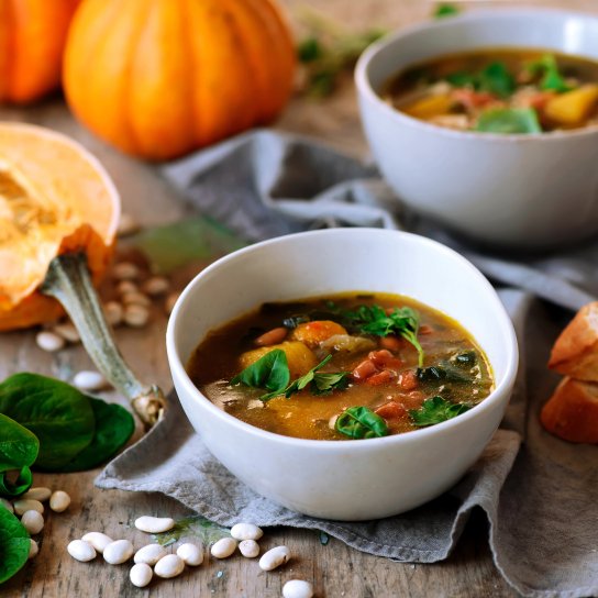 Суп з квасолею, гарбузом і спельтою