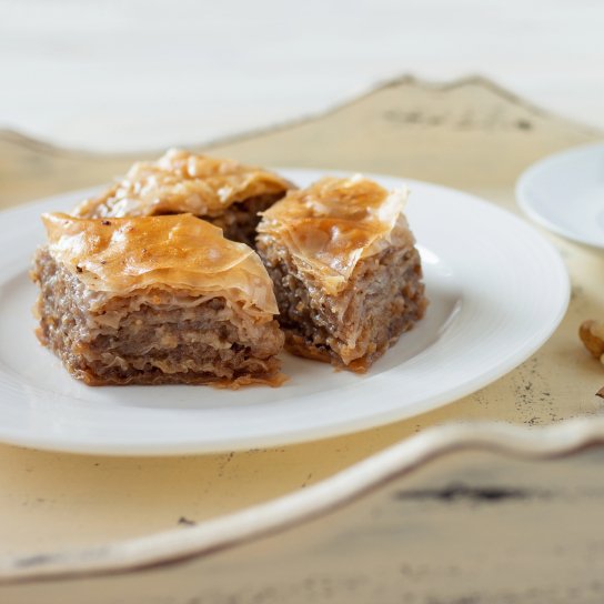 Пахлава на тісті філо