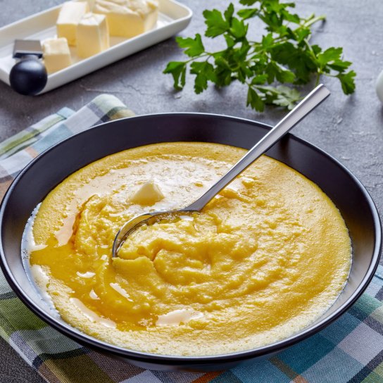 Кукурудзяна каша з яблуком