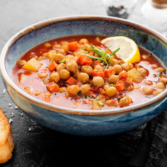 Нутовий суп з лимоном та сиром