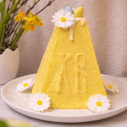 Сирна паска з лимоном і маком