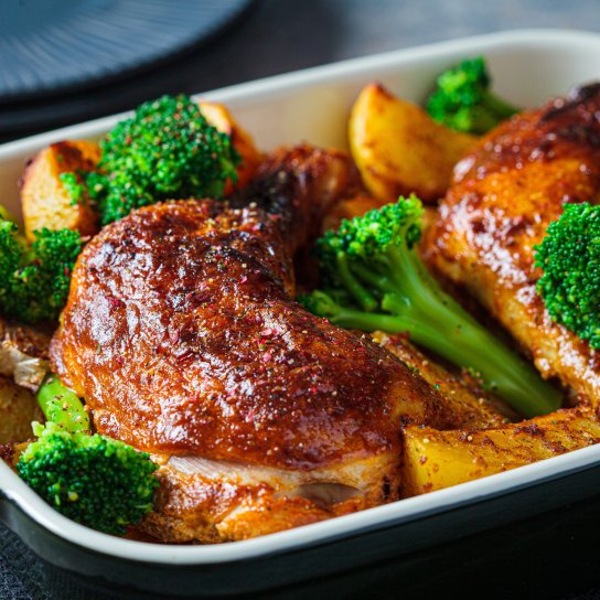 Курка з картоплею по-грецьки