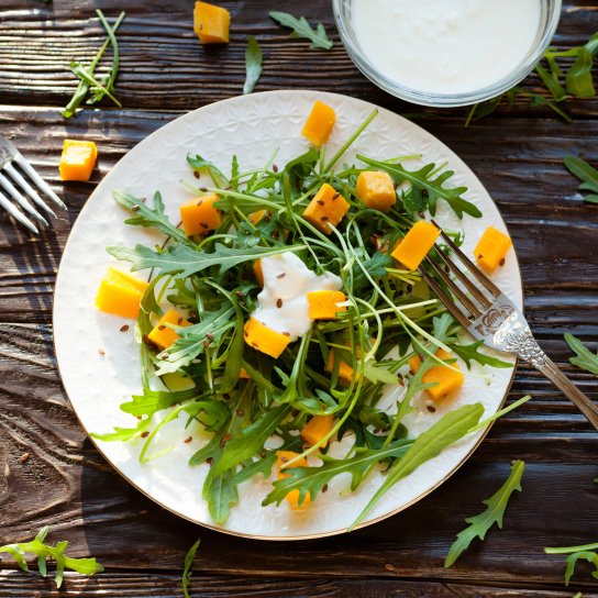 Салат-вінок з гарбузом, фетою та руколою