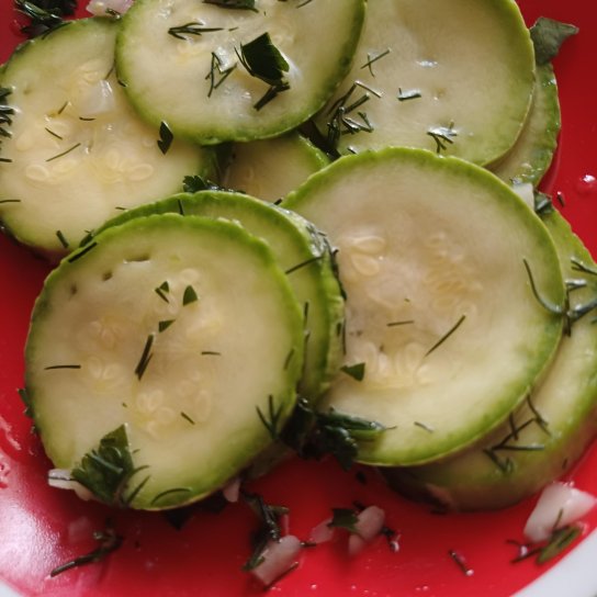 Пікантна закуска з кабачка