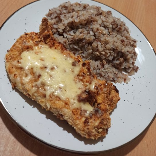 Куряча грудка в паніровці з сиром