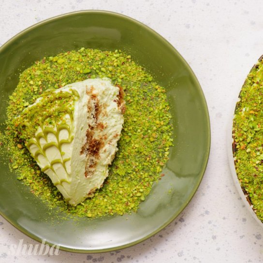 Фісташкове тирамісу без яєць