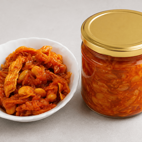 Салат з куркою і квасолею