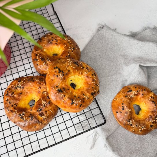 Бейгли на сирному тісті